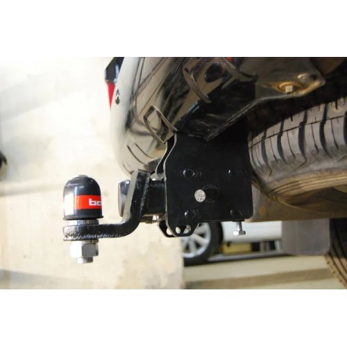 Фаркоп Bosal для Toyota Land Cruiser J200 2007-2020. Артикул 3010-E