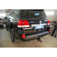 Фаркоп Bosal для Toyota Land Cruiser J200 2007-2020. Артикул 3010-E