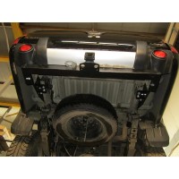 Фаркоп Bizon для Mitsubishi L200 удлиненный IV 1-й рестайлинг 2013-2015. Быстросъемный крюк. Артикул FA 0857-E