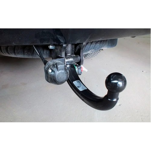 Фаркоп Bosal для Toyota Land Cruiser 200 2007-2020. Артикул 3012-AK41