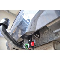 Фаркоп Westfalia для BMW X3 F25 (включая M-Sport) 2010-2014. Быстросъемный крюк. Артикул 303404600001