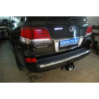 Фаркоп Westfalia для Lexus LX 570 2008-2020. Фланцевое крепление. Артикул 335359600001