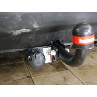 Фаркоп Bosal для Kia Sorento II рестайлинг 2012-2020 (кроме Prime). Артикул 4258-A