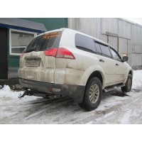 Фаркоп Bizon для Mitsubishi Pajero III 1999-2006. Артикул FA 0978-E
