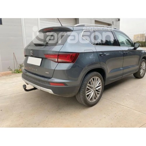Фаркоп Aragon для Seat Ateca 2016-2020. Быстросъемный крюк. Артикул E5815AV