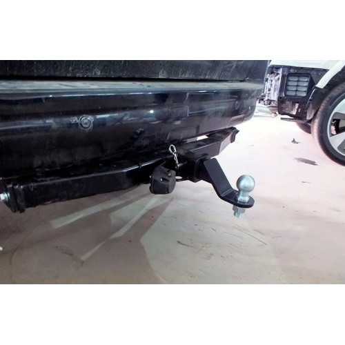 Фаркоп Bizon для Toyota Land Cruiser 150 Prado 2009-2020 (2 точки крепления, макс. нагрузка 3300/120 кг). Быстросъемный крюк. Артикул FA 0602-E