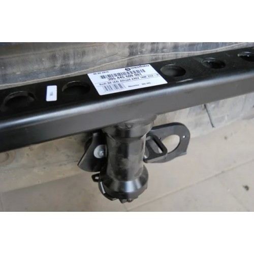 Фаркоп Westfalia для Audi S5 седан, универсал (вкл. S-Line, Quattro Sport / искл. RS) 2007-2020. Быстросъемный крюк. Артикул 305445600001