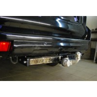 Фаркоп Лидер-Плюс для Toyota Land Cruiser Prado 120 2002-2009 (с накладкой из нерж. стали). Фланцевое крепление. Артикул T113-F(N)