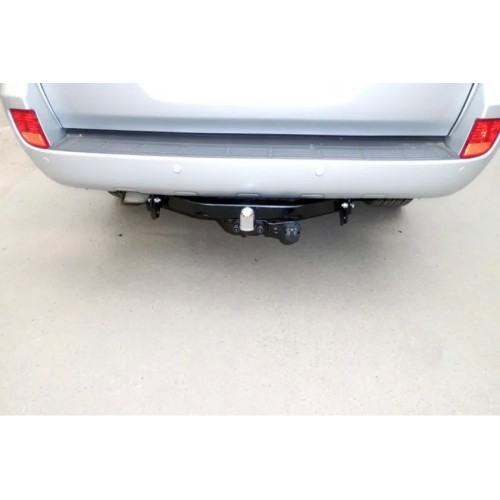Фаркоп Imiola для Toyota Land Cruiser 200 2007-2020. Фланцевое крепление. Артикул T.051