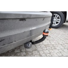 Фаркоп Bosal для Ford Focus II хэтчбек 2004-2011. Артикул 3967-A