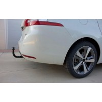 Фаркоп Aragon (быстросъемный крюк, вертикальное крепление) для Peugeot 308 II универсал 2013-2020. Артикул E1220BV