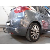 Фаркоп Galia оцинкованный для Peugeot 5008 2009-2020. Быстросъемный крюк. Артикул C051C