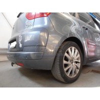 Фаркоп Galia оцинкованный для Peugeot 5008 2009-2020. Быстросъемный крюк. Артикул C051C