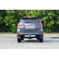 Фаркоп PT Group с хромированной накладкой для Toyota Fortuner 2015-2020. Артикул 09111501