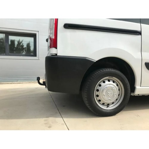 Фаркоп Aragon для Citroen Jumpy II 2006-2020. Артикул E1209BA