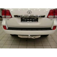 Тюнинговый фаркоп Bosal с металлической накладкой для Toyota Land Cruiser 200 (вкл. Executive и Excalibur) 2007-2020. Фланцевое крепление. Артикул 3018-FL