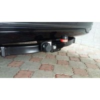 Фаркоп Bosal для Toyota Land Cruiser 200 (вкл. Executive и Excalibur) 2007-2020. Фланцевое крепление. Артикул 3017-F