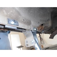 Фаркоп Galia оцинкованный для Kia Carnival I 1999-2006. Артикул K018A