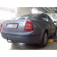 Фаркоп Galia оцинкованный для Skoda Supreb I 2001-2008. Быстросъемный крюк. Артикул S088C