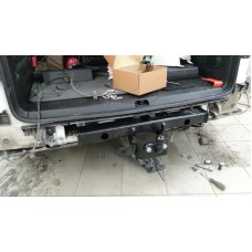 Фаркоп Westfalia для Volkswagen Multivan T5 2003-2015. Фланцевое крепление. Артикул 321681600001