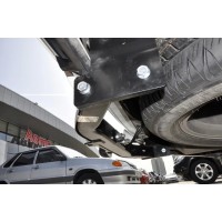 Фаркоп Baltex для Toyota Land Cruiser 200 Excalibur 2017-2020 с накладкой из нержавеющей стали. Фланцевое крепление. Артикул 24900308E