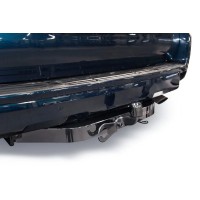 Фаркоп Baltex для Toyota Land Cruiser 200 (вкл. Executive Lounge) 2007-2020 с нержавеющей накладкой черный хром и гравировкой. Артикул 24904108CRAU