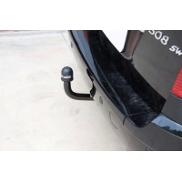 Фаркоп Aragon для Peugeot 308 II универсал 2013-2020. Артикул E4722AA