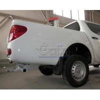Фаркоп Galia оцинкованный для Mitsubishi L200 III 1996-2006. Быстросъемный крюк. Артикул M120C