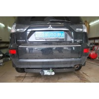 Фаркоп Лидер-Плюс для Mitsubishi Outlander XL 2007-2012. Фланцевое крепление. Артикул M105-F