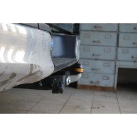 Фаркоп Мотодор для Toyota Hilux VIII 2015-2020. Фланцевое крепление. Артикул 92507-FE