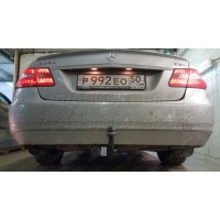 Фаркоп Imiola для Mercedes-Benz E-Класс W212 седан 2009-2017. Артикул M.048
