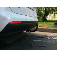 Фаркоп Bosal для Hyundai i30 II универсал 2011-2017. Артикул 6756-A