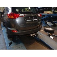 Фаркоп Baltex для Toyota RAV4 IV (с подножкой) 2013-2019. Фланцевое крепление. Артикул Y-25