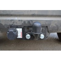 Фаркоп Bosal для Kia Sorento 2006-2008 Фланцевое крепление. Артикул 6740-F