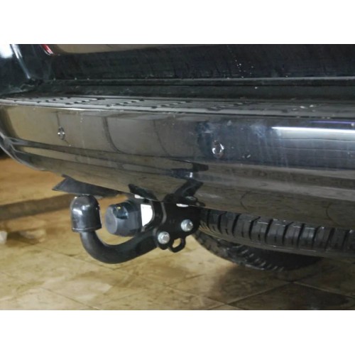 Фаркоп Steinhof для Toyota Land Cruiser 200 2008-2020. Артикул T-170
