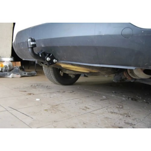 Фаркоп Brink (Thule) для Kia Sorento II XM рестайлинг 2012-2020. Артикул 564200