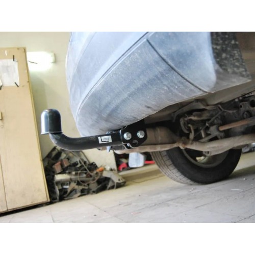 Фаркоп Auto-Hak для Jeep Grand Cherokee WK2 (кроме SRT) 2011-2014. Артикул JP 10