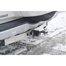 Фаркоп PT Group для Mitsubishi Pajero IV 2й рестайлинг 2015-2020 с хромированной накладкой. Артикул 21021501