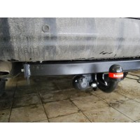 Фаркоп Bosal для Toyota Land Cruiser 200 2007-2020. Артикул 3054-A