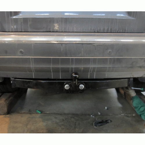Фаркоп Bosal для Toyota Land Cruiser 200 4x4 2007-2020. Фланцевое крепление. Артикул 3092-F