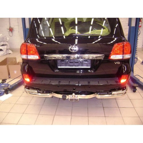 Фаркоп Baltex для Lexus LX 570 2008-2020. (с декор. накладкой и фонарем) Фланцевое крепление. Артикул Y-20FL
