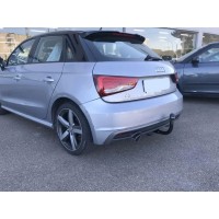 Фаркоп Aragon (быстросъемный крюк, вертикальное крепление) для Audi A1 хэтчбек 3/5-дв. 2010-2020.. Артикул E5803DV