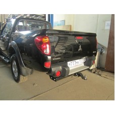 Фаркоп Bizon для Mitsubishi L200 IV 2006-2015. Быстросъемный крюк. Артикул FA 0648-E